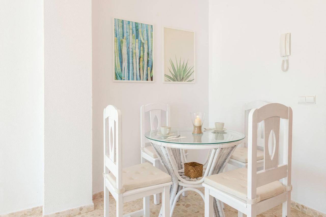 Piso Amplio Y Luminoso En Conil Apartment โกนิล เด ลาฟรอนเตรา ภายนอก รูปภาพ